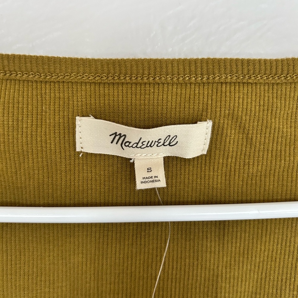 Madewell Ribbed Henley High-crop Tee in spiced olive size small - Picture 5 of 6